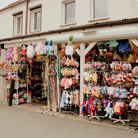 Rewalia 山林小屋